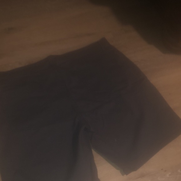 Brand new never worn size 38 dark grey essentials shorts - Picture 2 of 2